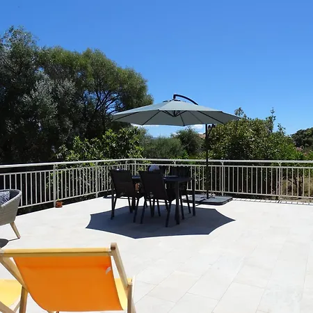 Rez De Villa, Et Sa Terrasse A Apartment