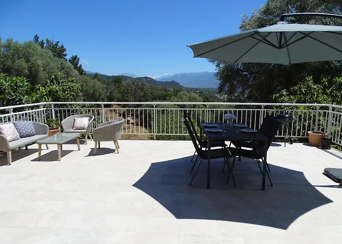 Rez De Villa, Et Sa Terrasse A Ajaccio (Corsica)