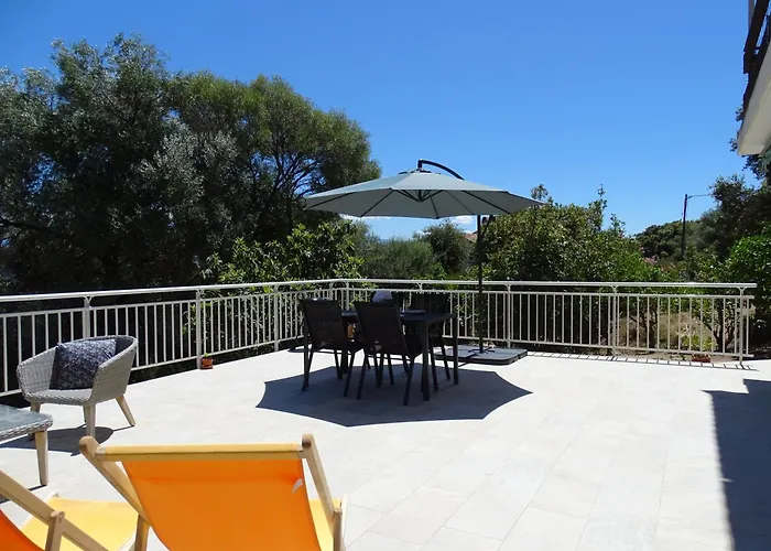 Rez De Villa, Et Sa Terrasse A Apartment